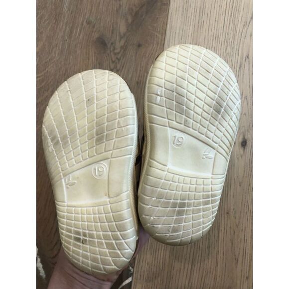 Gallucci Spring Flowers Red Leather Toddler Tennis Shoes, Toddler 3.5 - Picture 4 of 4